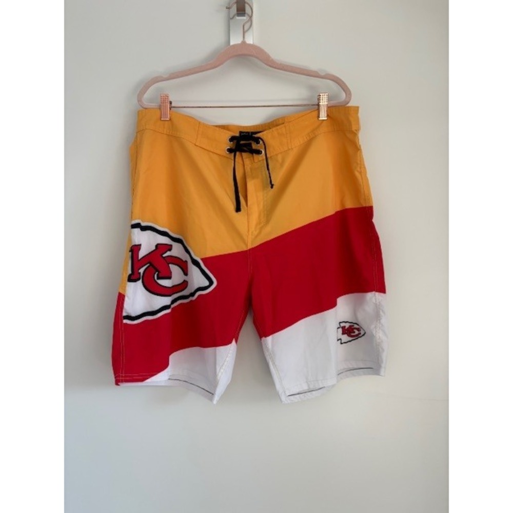NFL Team Apparel Kansas City‎ Chiefs Board Shorts Mens 36 Red Gold Colorblock